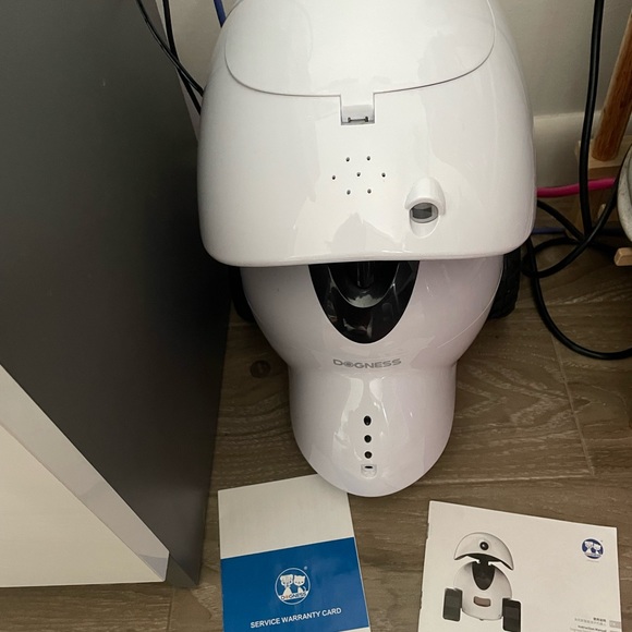 Dogness Smart iPet White Robot (excellent condition) - Picture 6 of 16